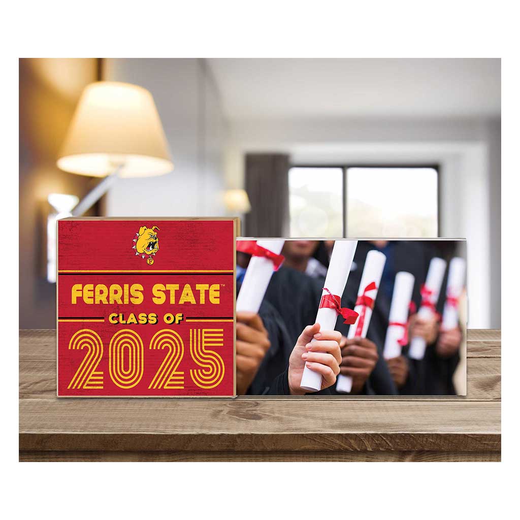 Ferris State Bulldogs Class of 2025 Floating Picture Frame